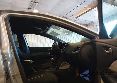 2013 Dodge Dart Sxt/Rallye z USA, uszkodzony, nr VIN 1C3CDFBA1DD224309